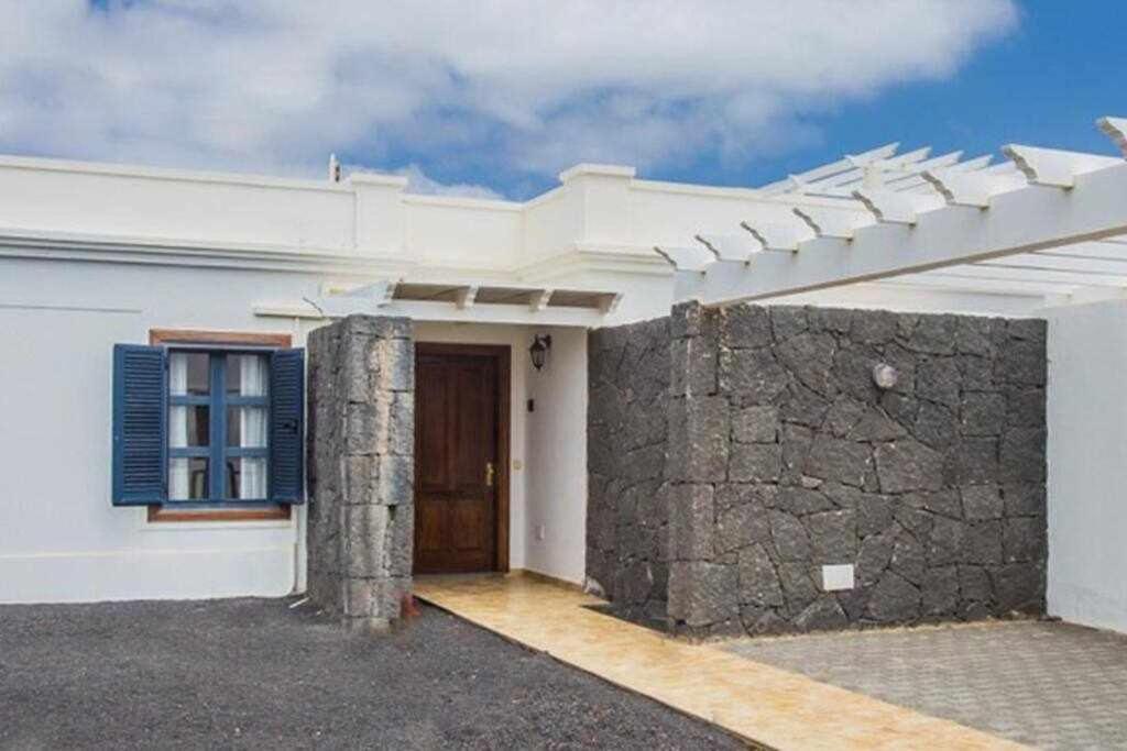 Homu Bianca Fantastica Villa Con Piscina Privad Playa Blanca  Exterior photo