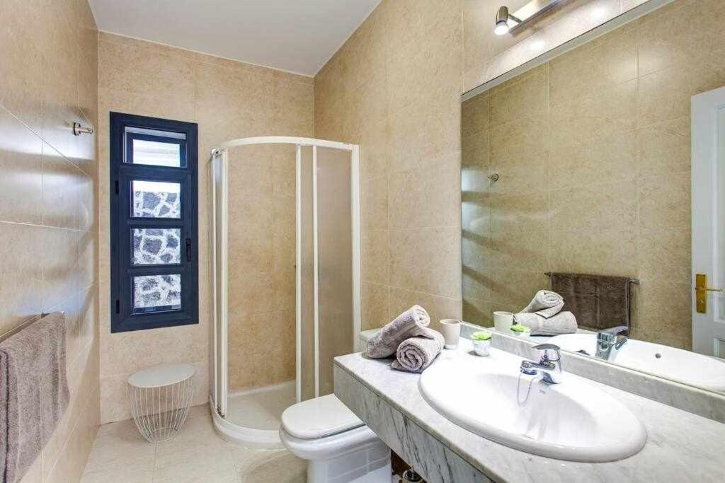 Homu Bianca Fantastica Villa Con Piscina Privad Playa Blanca  Exterior photo